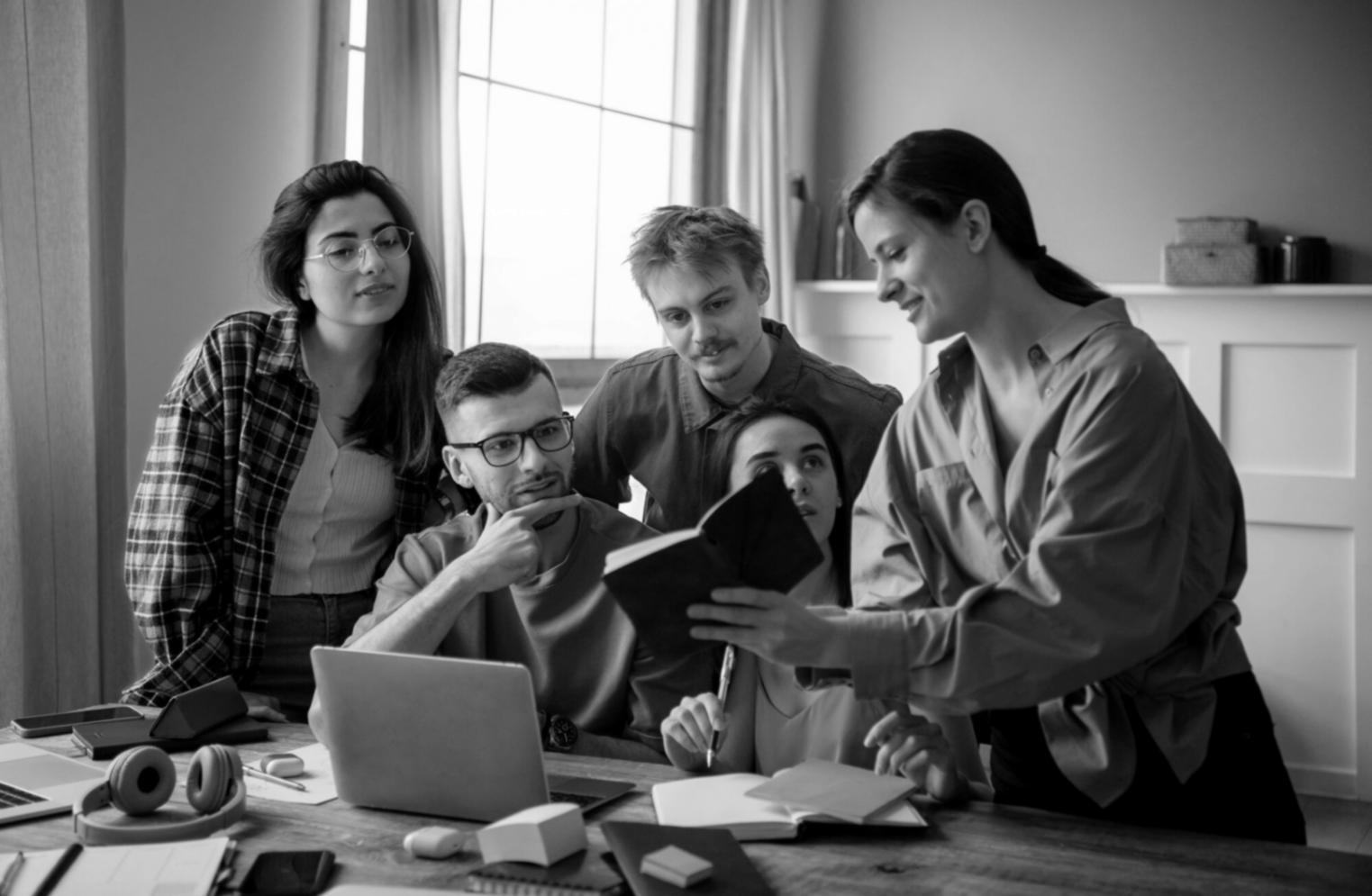 Analyse de documents financiers lors d'une session de formation